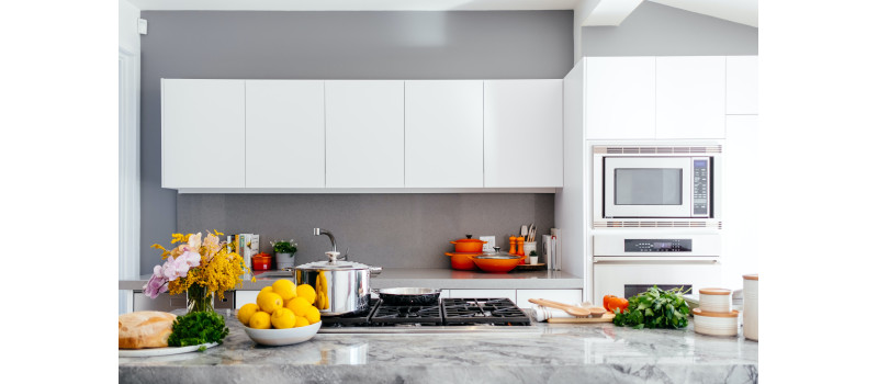 9 White Kitchen Cabinet Ideas for Every Taste 9 White Kitchen Cabinet Ideas for Every Taste